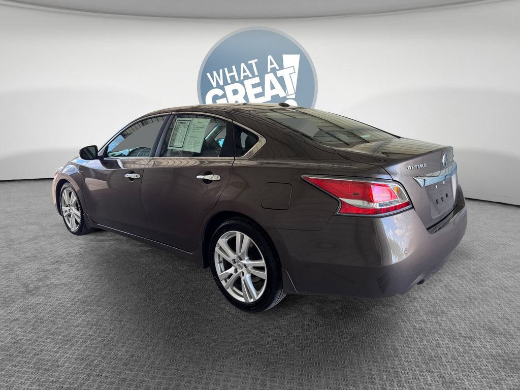 Used 2015 Nissan Altima 3.5 SL FWD image 6