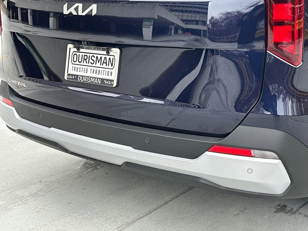New 2026 Kia Carnival LX FWD image 5