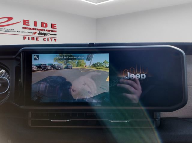 New 2025 Jeep Gladiator Sport image 18