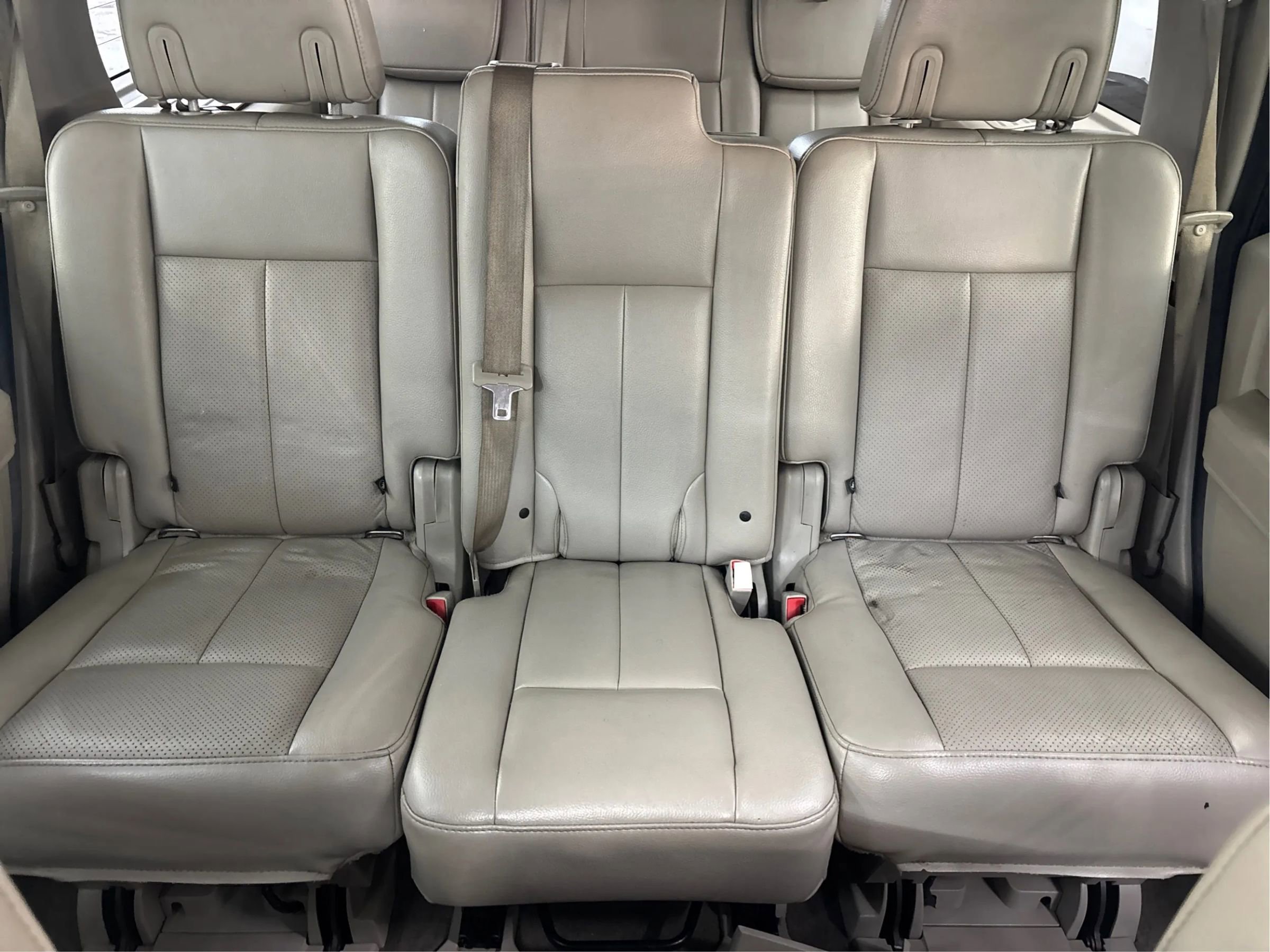 Used 2012 Ford Expedition Limited image 20