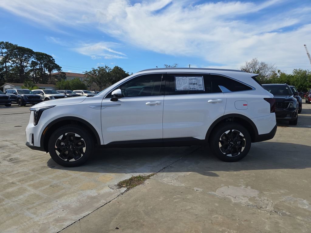 New 2026 Kia Sorento S image 5