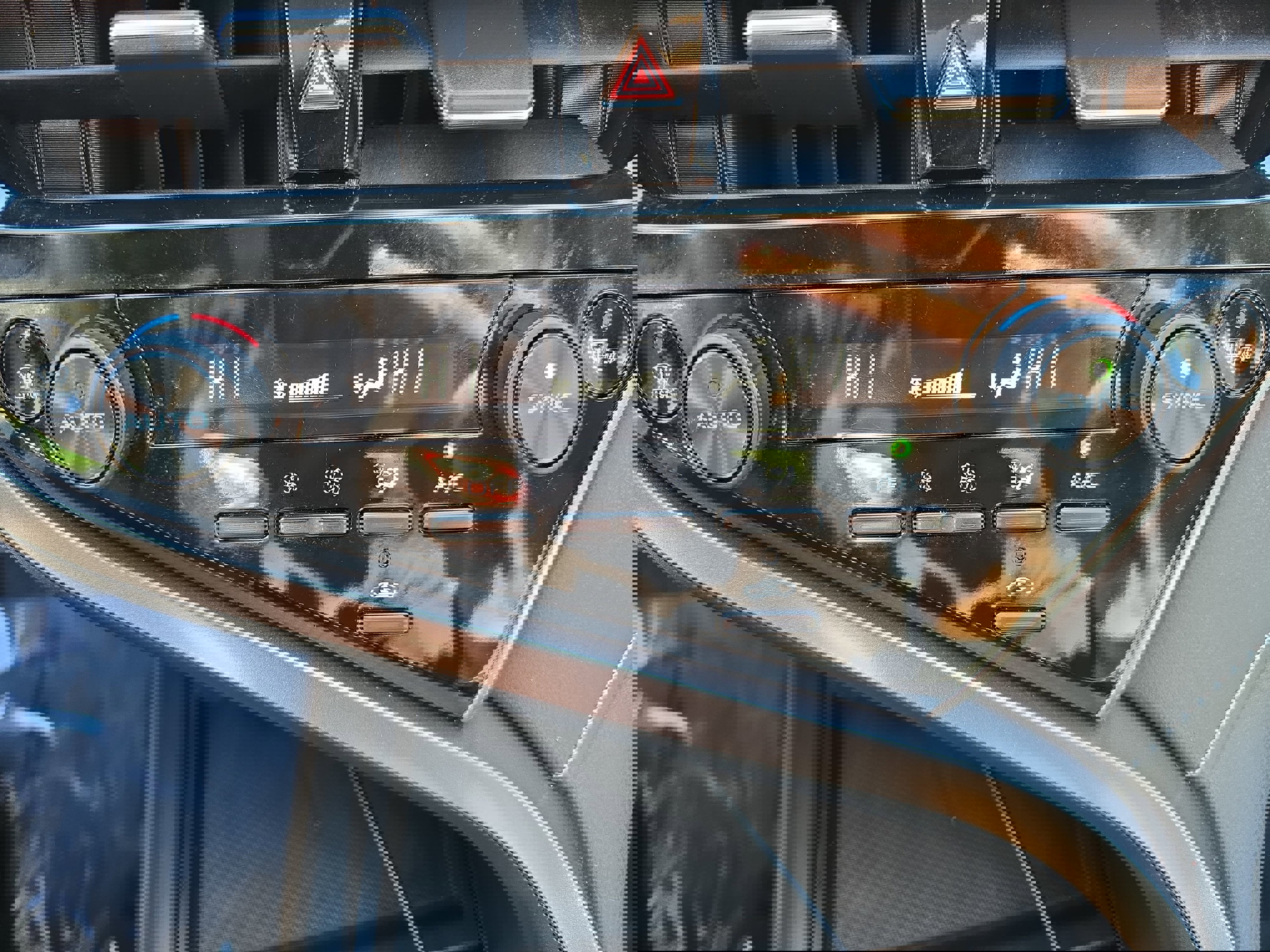 Used 2024 Toyota Camry SE image 26