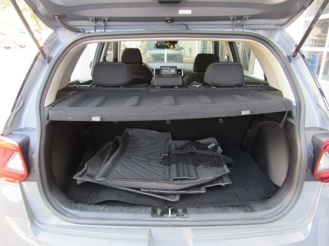 Used 2022 Hyundai Venue SEL FWD image 24