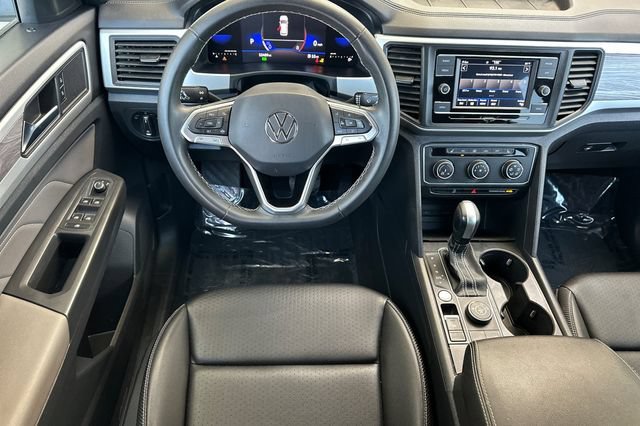 Used 2023 Volkswagen Atlas Cross Sport SE AWD/4WD image 16
