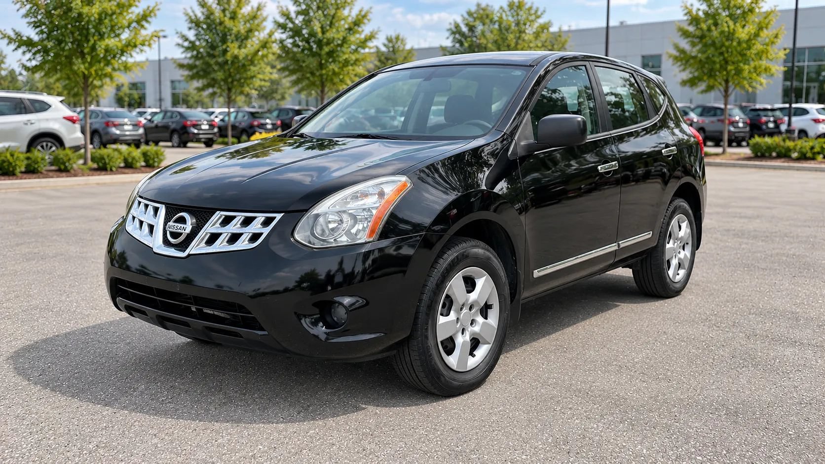 Used 2015 Nissan Rogue S AWD/4WD image 2