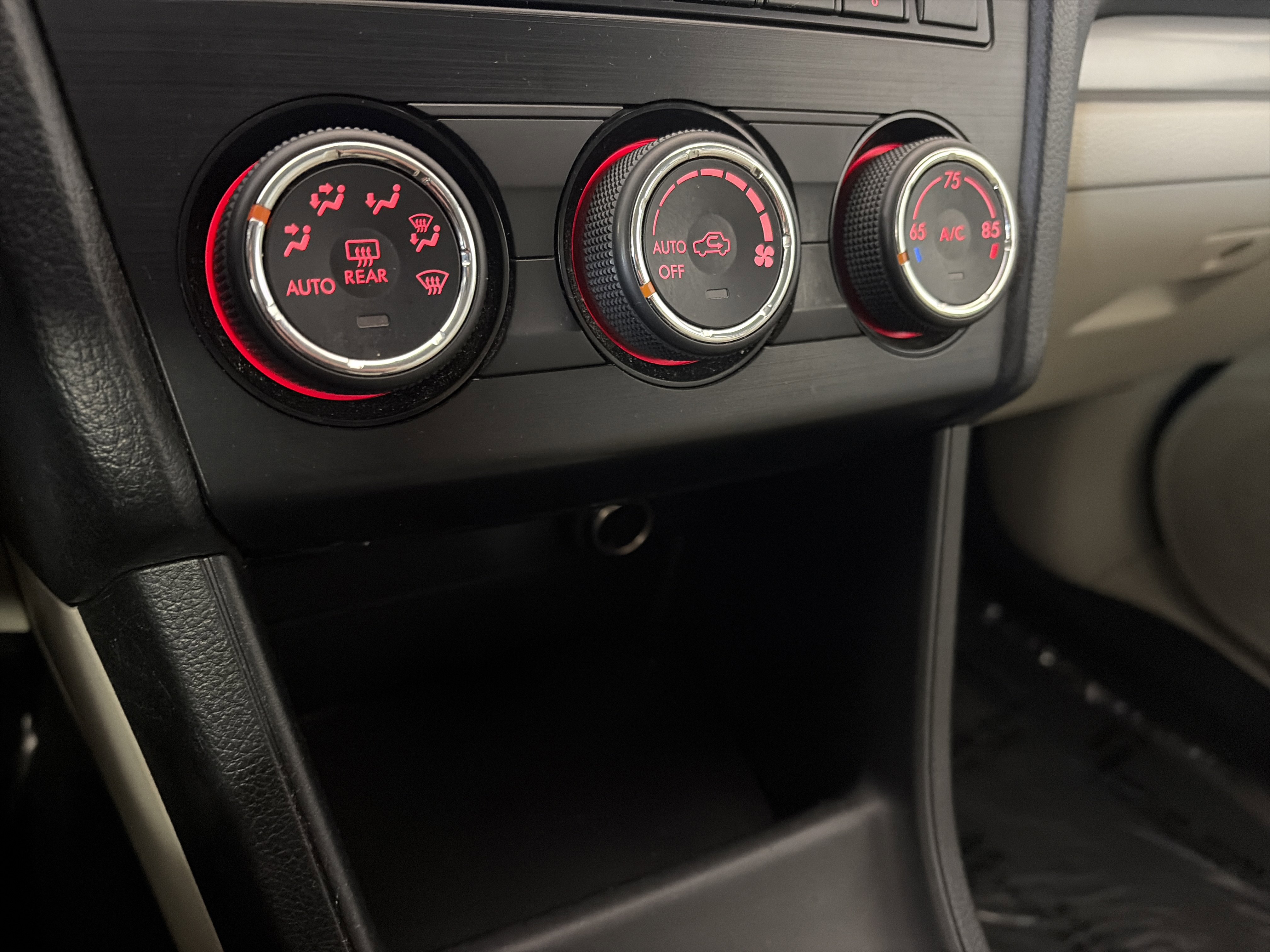 Used 2014 Subaru Crosstrek 2.0i Limited w/ Popular Package #2 image 22