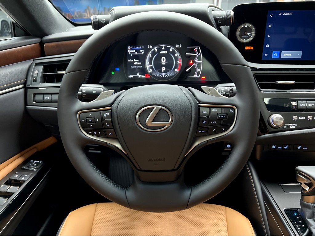 New 2025 Lexus ES 350 w/ Premium Package image 30