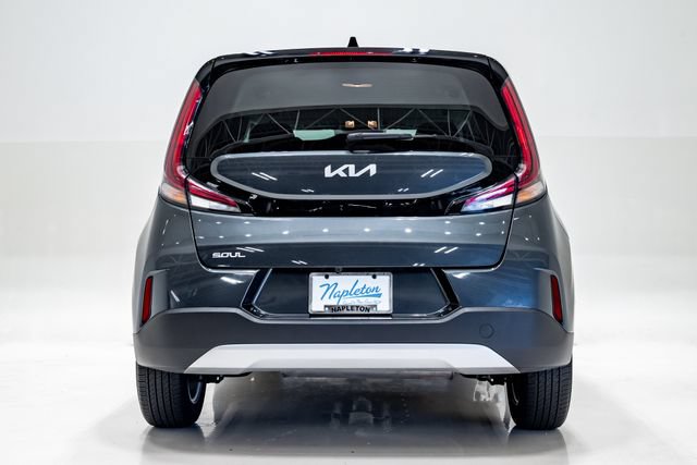 Used 2025 Kia Soul LX w/ LX Technology Package FWD image 30