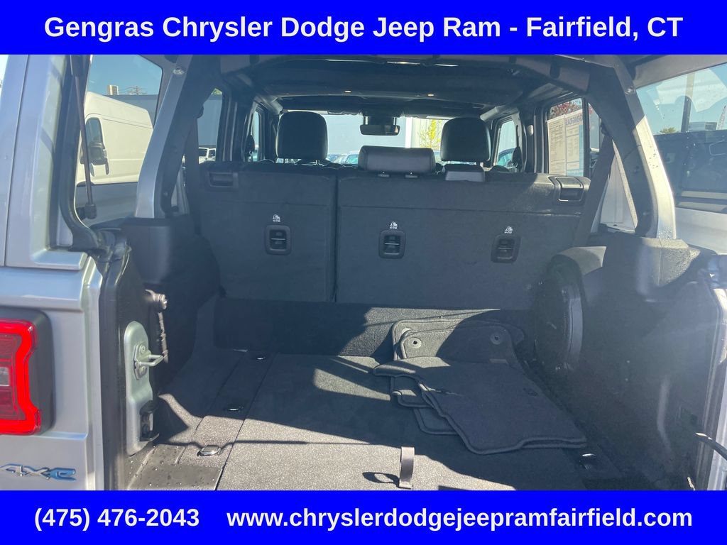 Certified 2024 Jeep Wrangler Unlimited Sahara w/ Technology Group AWD/4WD image 31