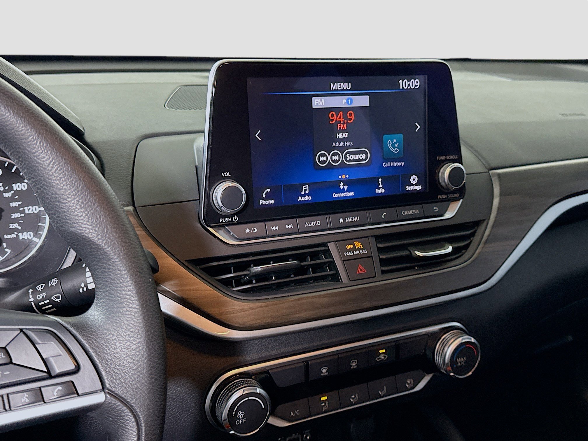 Used 2023 Nissan Altima 2.5 SV image 18