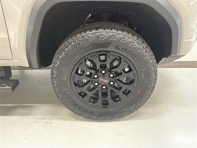 New 2026 GMC Canyon Elevation w/ Convenience Package image 14