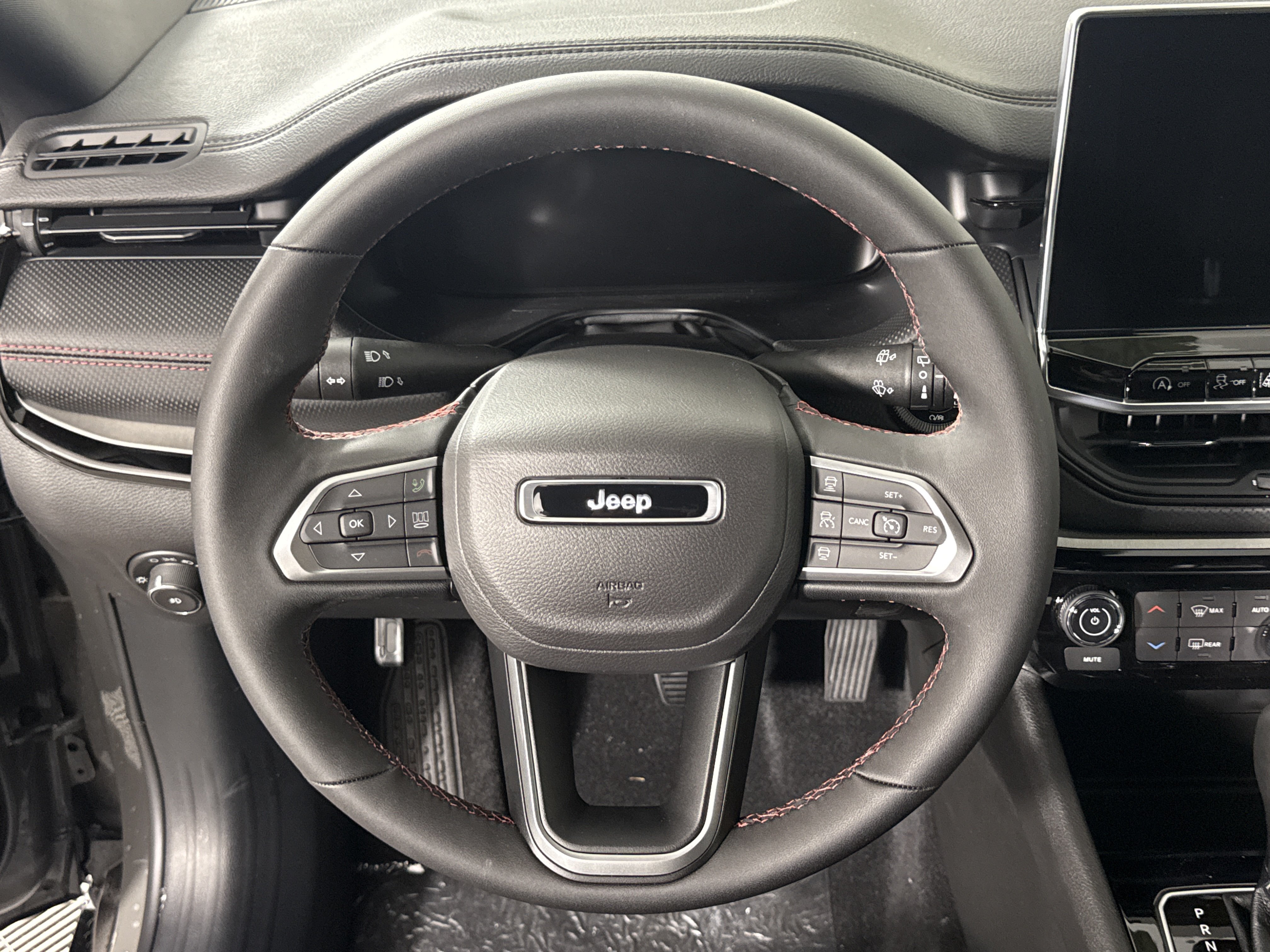New 2026 Jeep Compass Trailhawk w/ Sun, Sound & Navigation Group AWD/4WD image 16