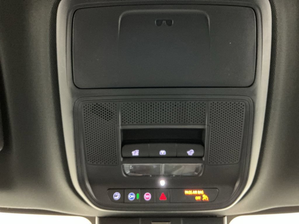 New 2026 Chevrolet Traverse Z71 w/ Enhanced Driving Package AWD/4WD image 19