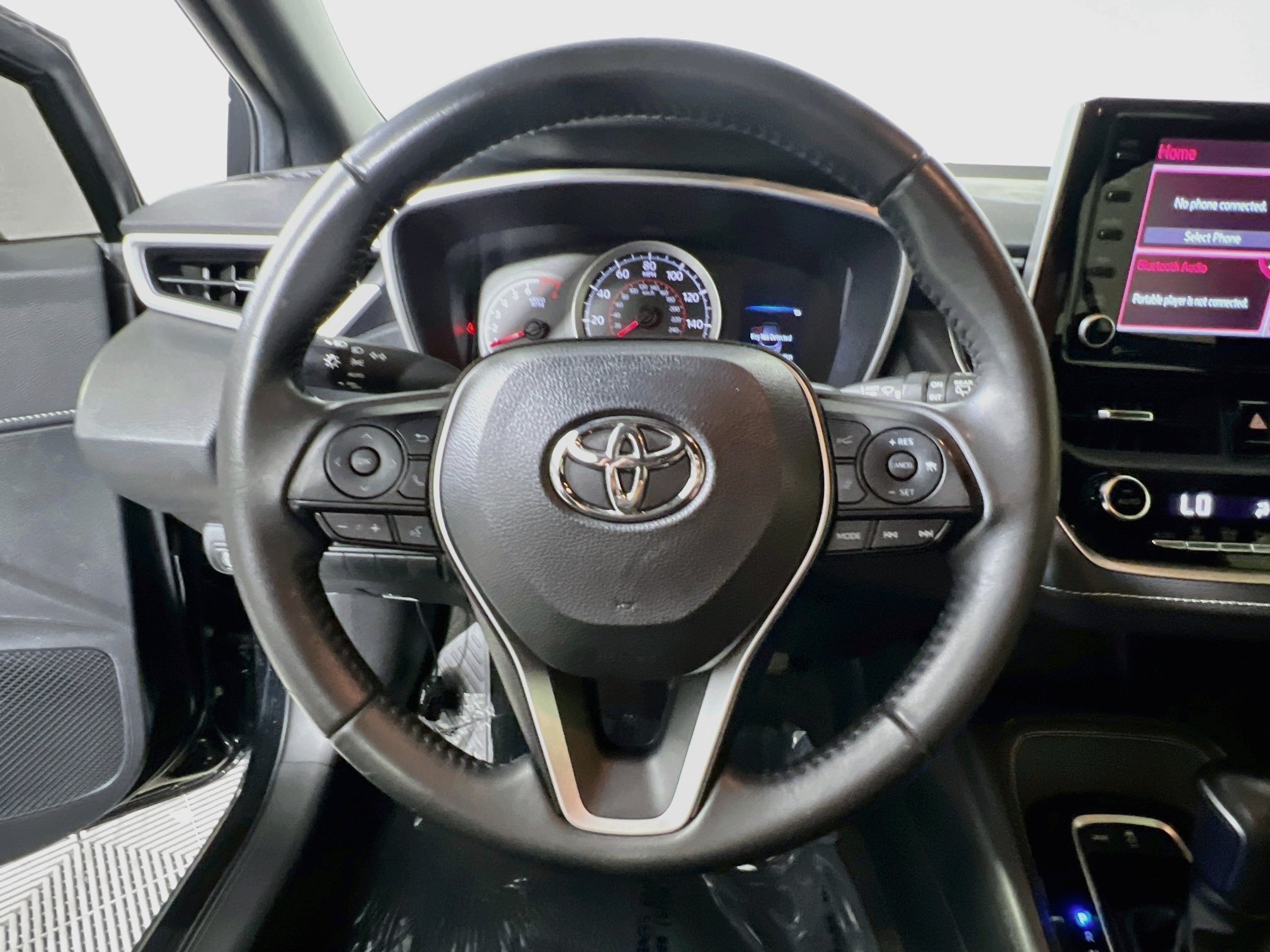 Used 2022 Toyota Corolla SE FWD image 18