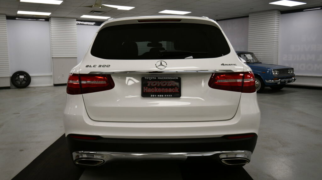 Used 2019 Mercedes-Benz GLC 300 4MATIC image 6