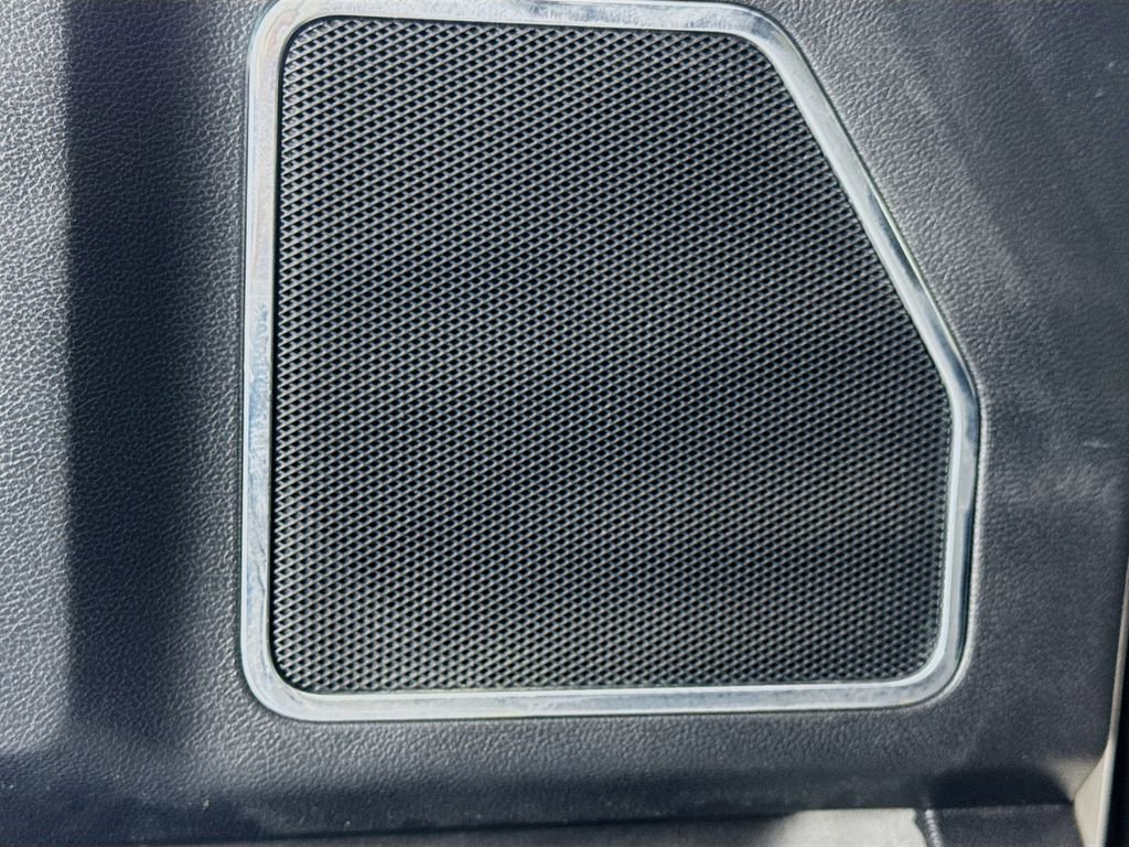 Used 2018 Ford F250 Lariat w/ Chrome Package image 22