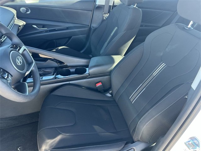 Certified 2025 Hyundai Elantra Blue image 24