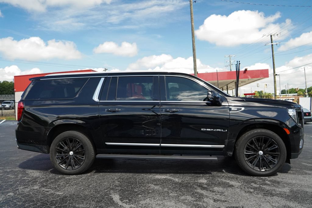 Used 2021 GMC Yukon XL Denali AWD/4WD image 3