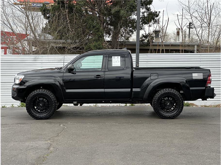 Used 2012 Toyota Tacoma 4x4 Access Cab V6 w/ TRD Off-Road Pkg image 13