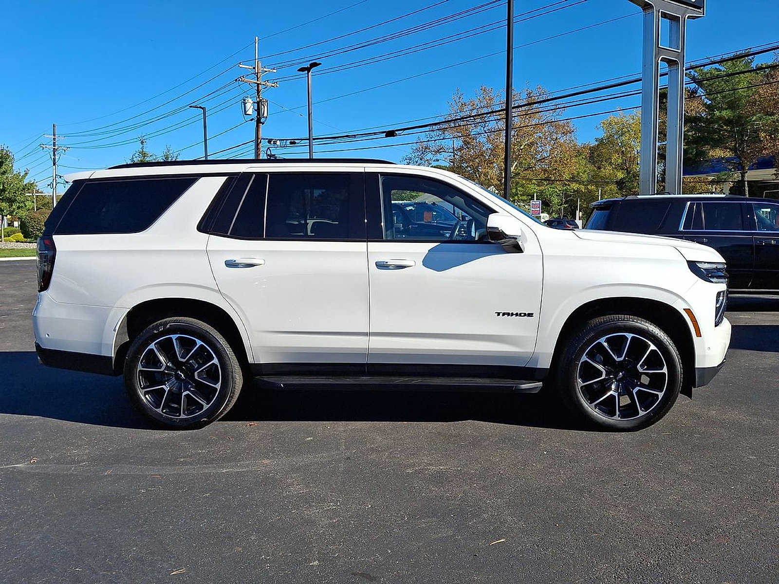 Certified 2025 Chevrolet Tahoe RST w/ Advanced Technology Package AWD/4WD image 32