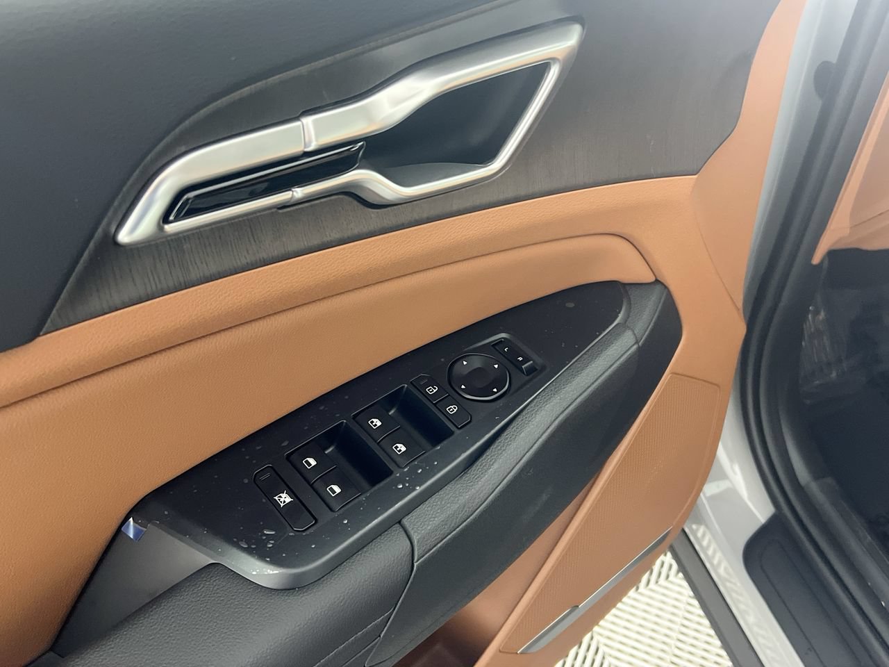 New 2026 Kia Sportage X-Line w/ X-Line Technology Package AWD/4WD image 16