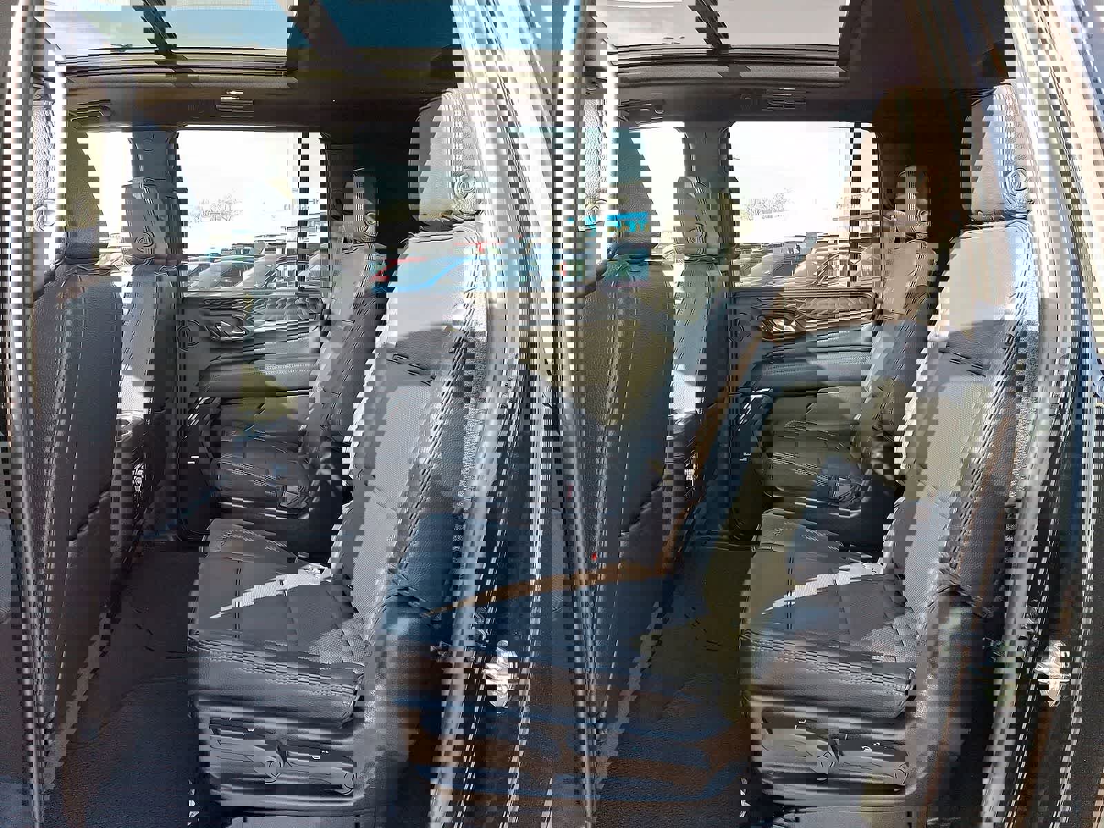 Certified 2024 GMC Yukon XL Denali image 31