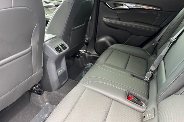 Used 2023 Buick Envision Essence AWD/4WD image 14