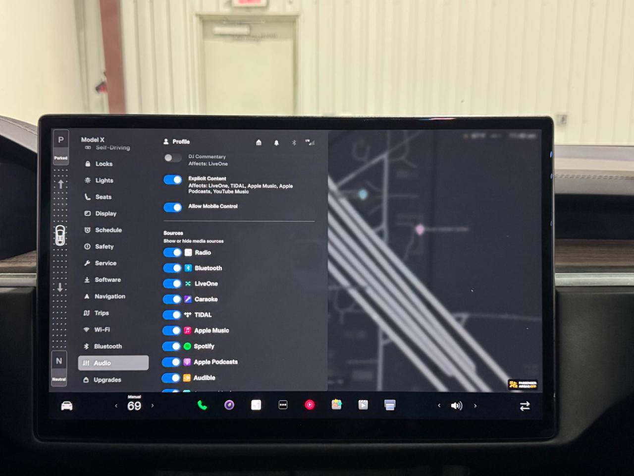 Used 2023 Tesla Model X AWD/4WD image 59