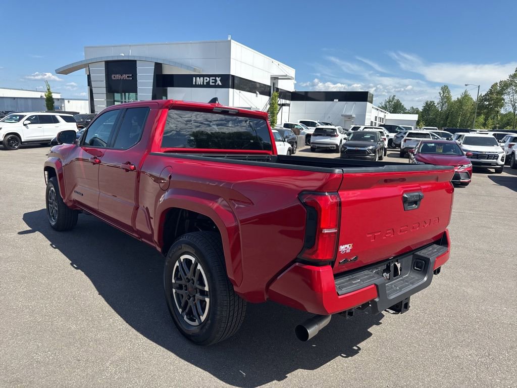 Used 2025 Toyota Tacoma TRD Sport image 3