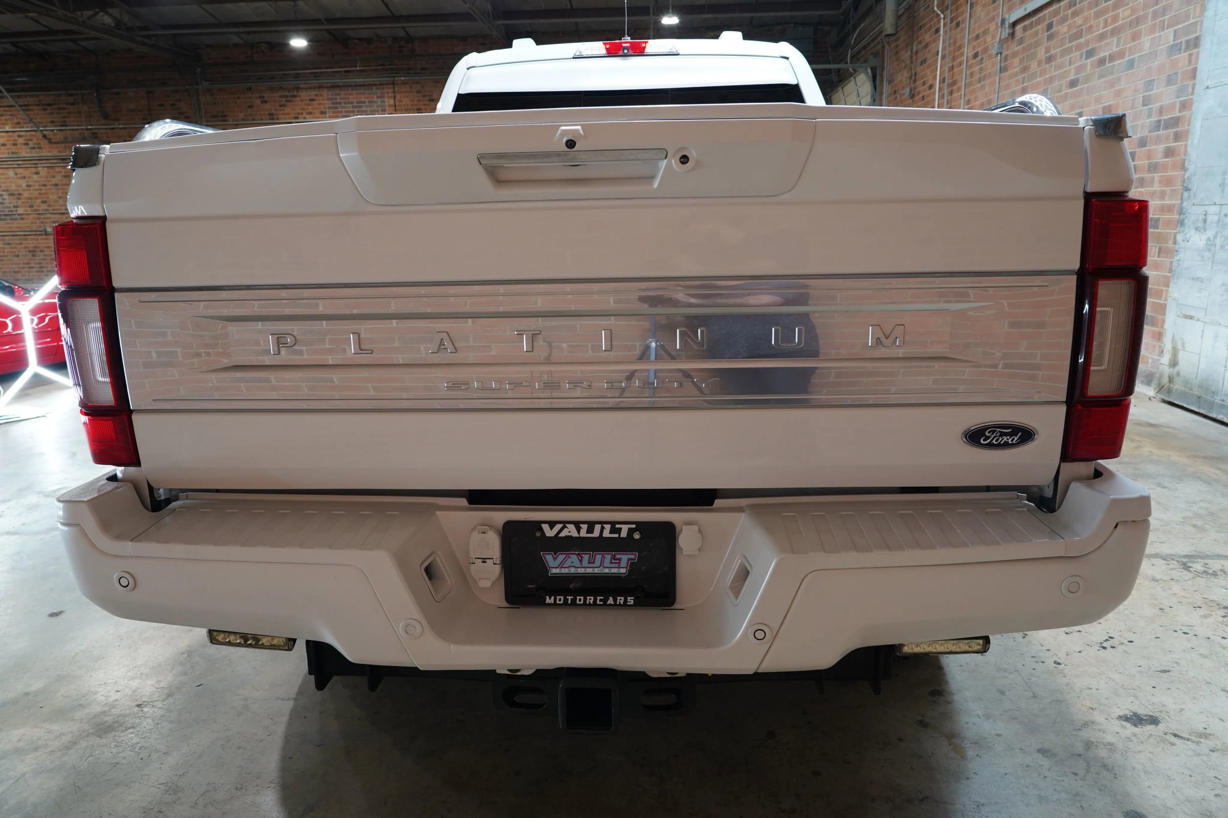 Used 2020 Ford F350 Platinum w/ FX4 Off-Road Package image 11