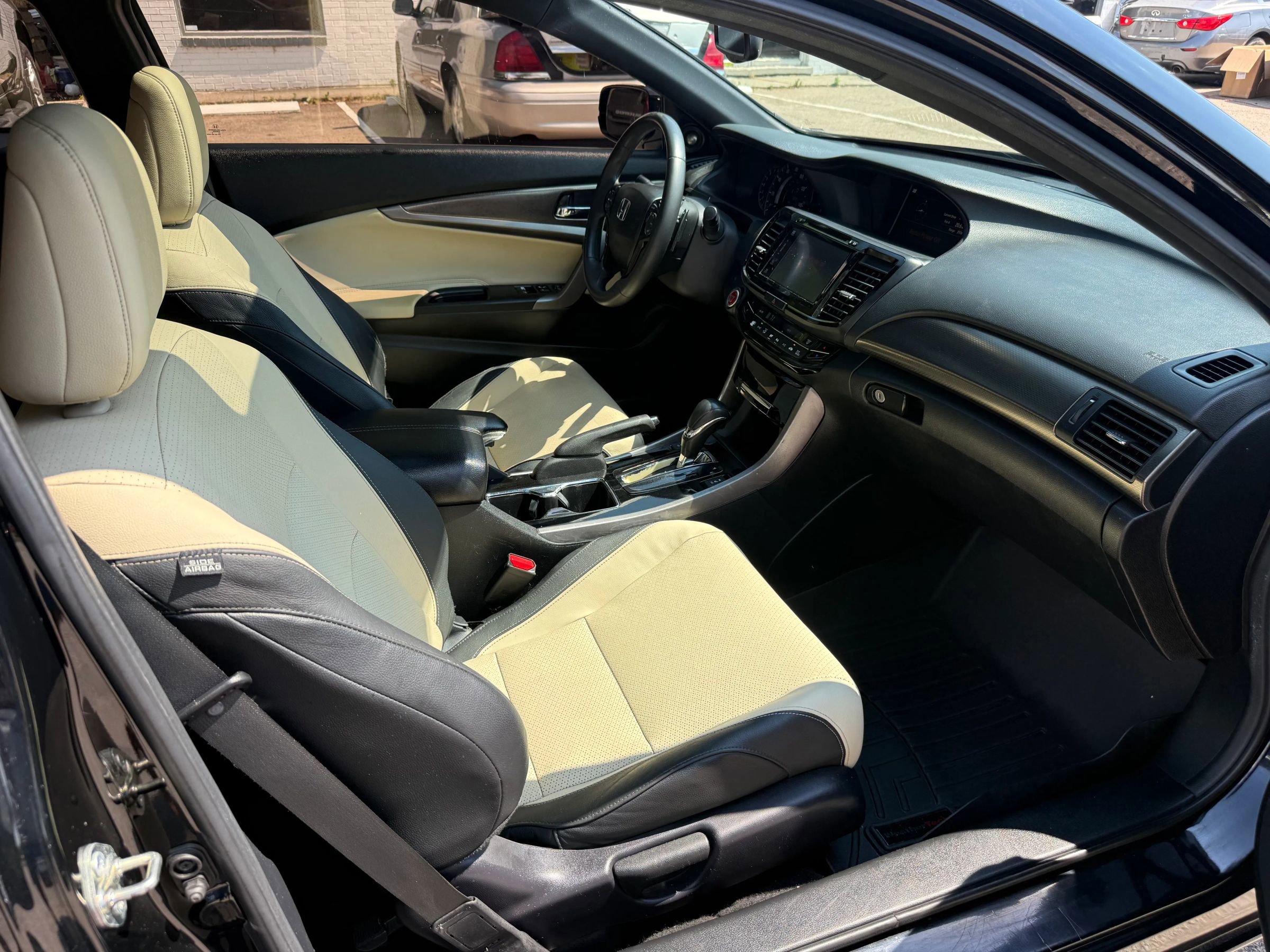 Used 2016 Honda Accord EX-L image 12