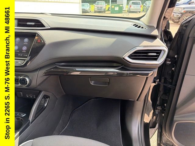 Used 2023 Chevrolet TrailBlazer LT w/ Convenience Package AWD/4WD image 25