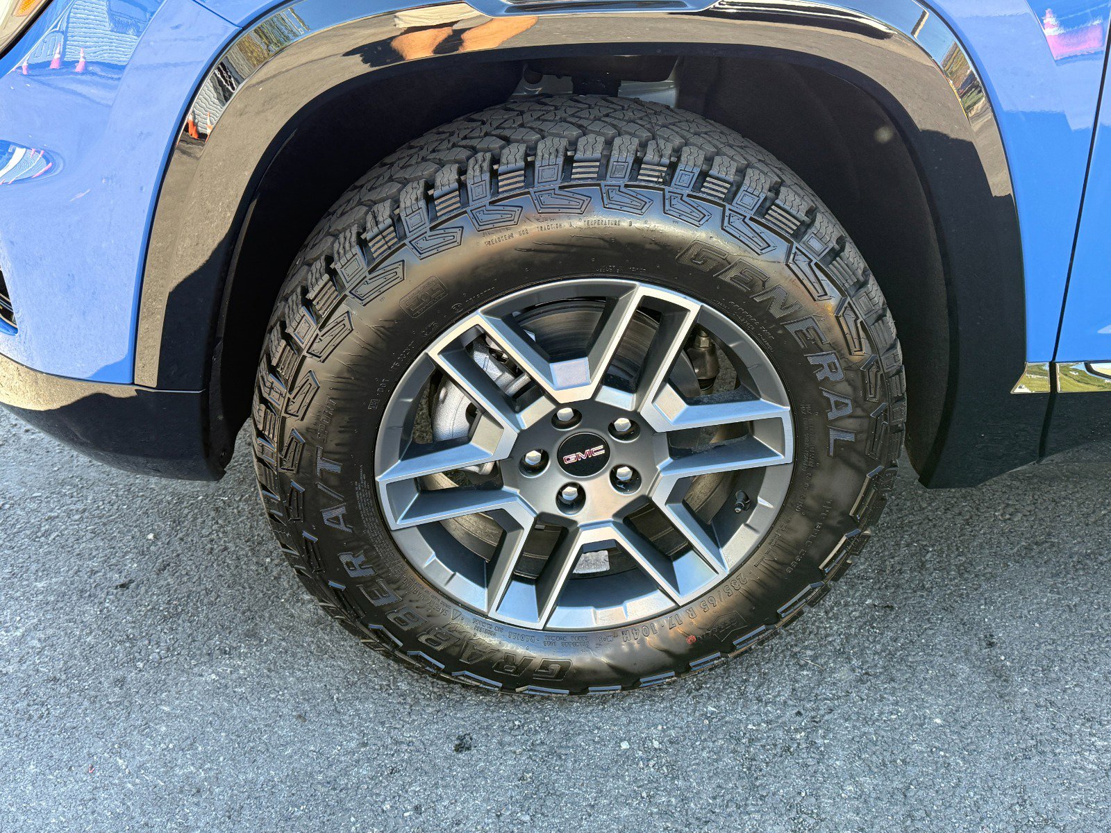 New 2026 GMC Terrain AT4 AWD/4WD image 9