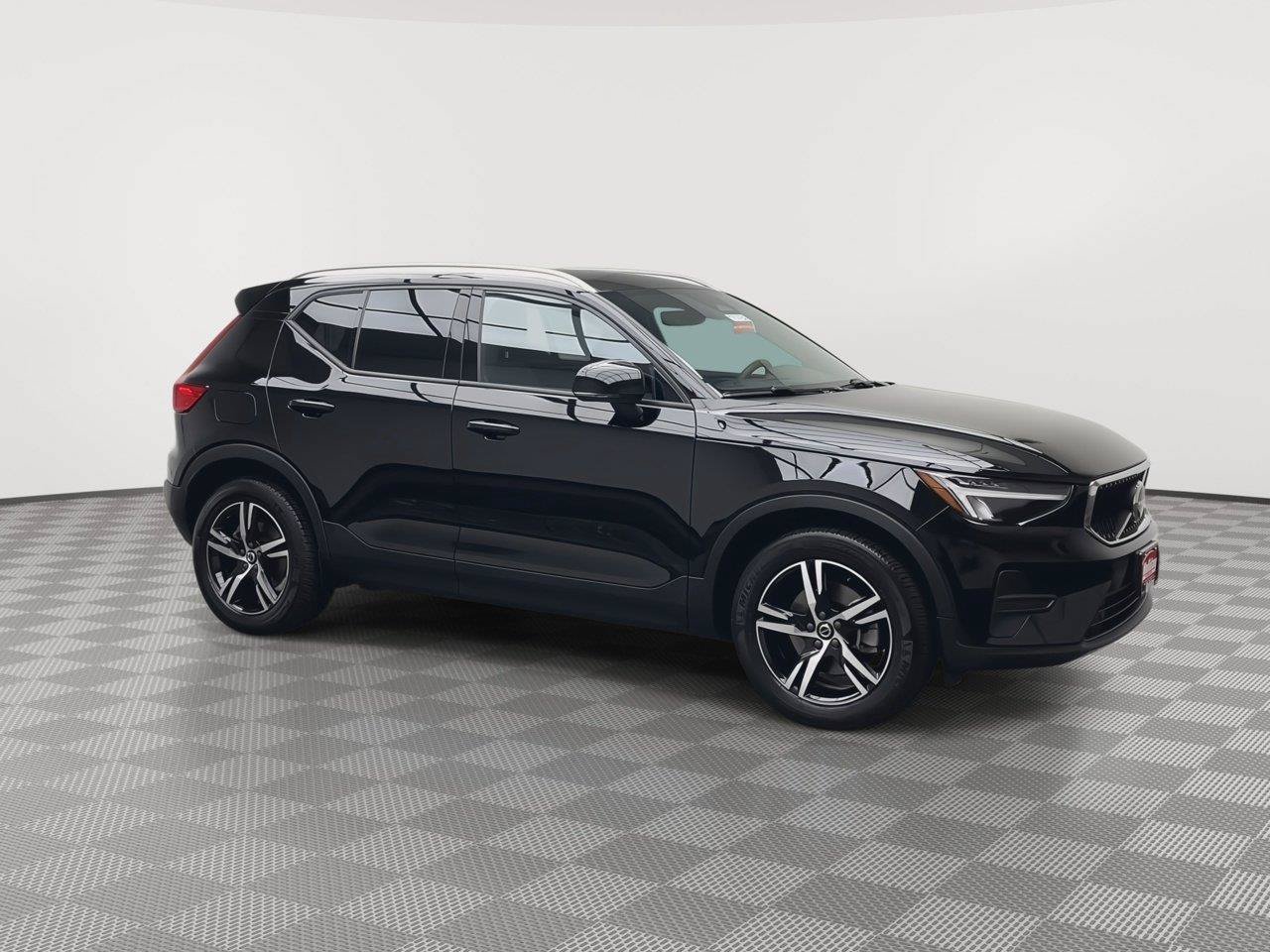 Used 2023 Volvo XC40 B5 Core AWD/4WD image 36