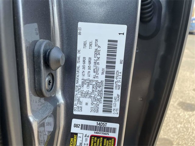 Used 2024 Toyota Tundra Platinum image 33