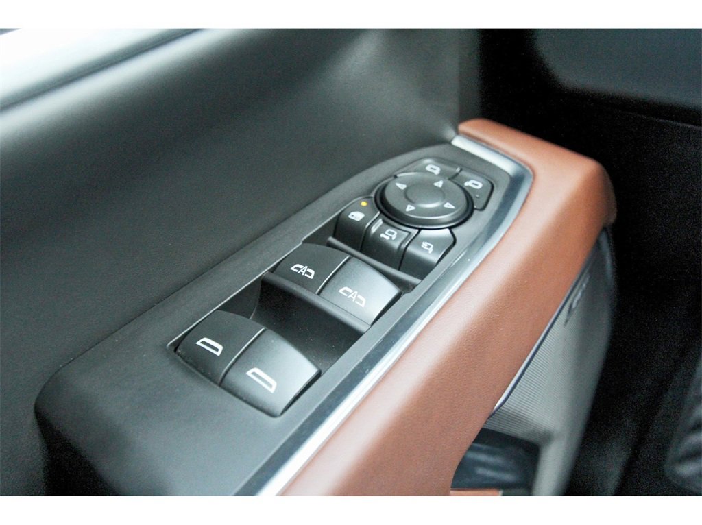 Used 2025 GMC Sierra 3500 Denali Ultimate image 19