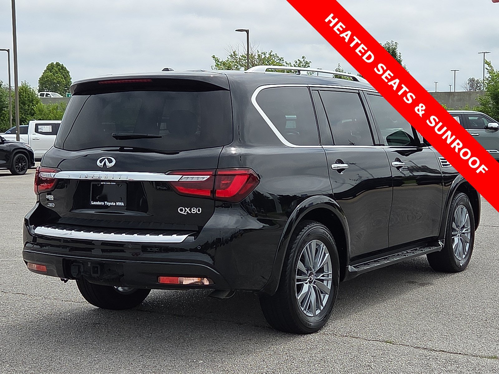 Used 2023 INFINITI QX80 Luxe w/ Cargo Package AWD/4WD image 5
