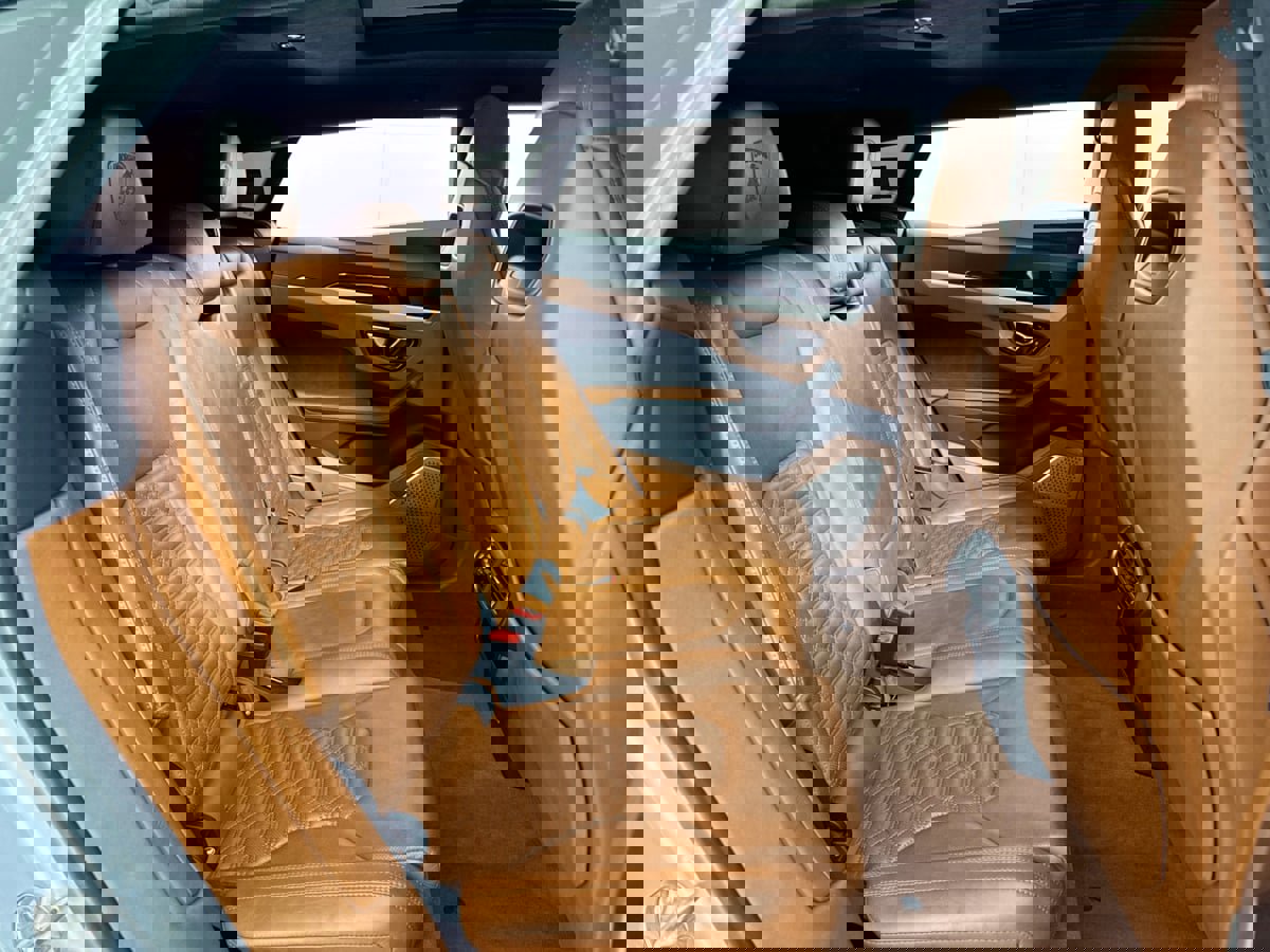 Used 2020 Lamborghini Urus image 35