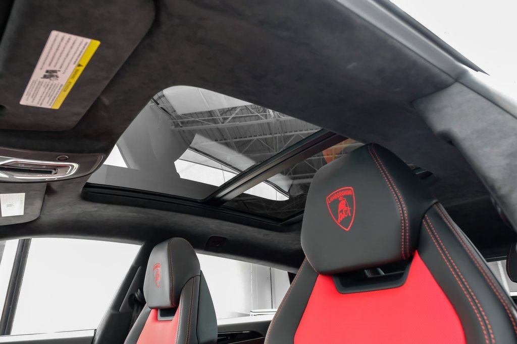 Used 2022 Lamborghini Urus image 7