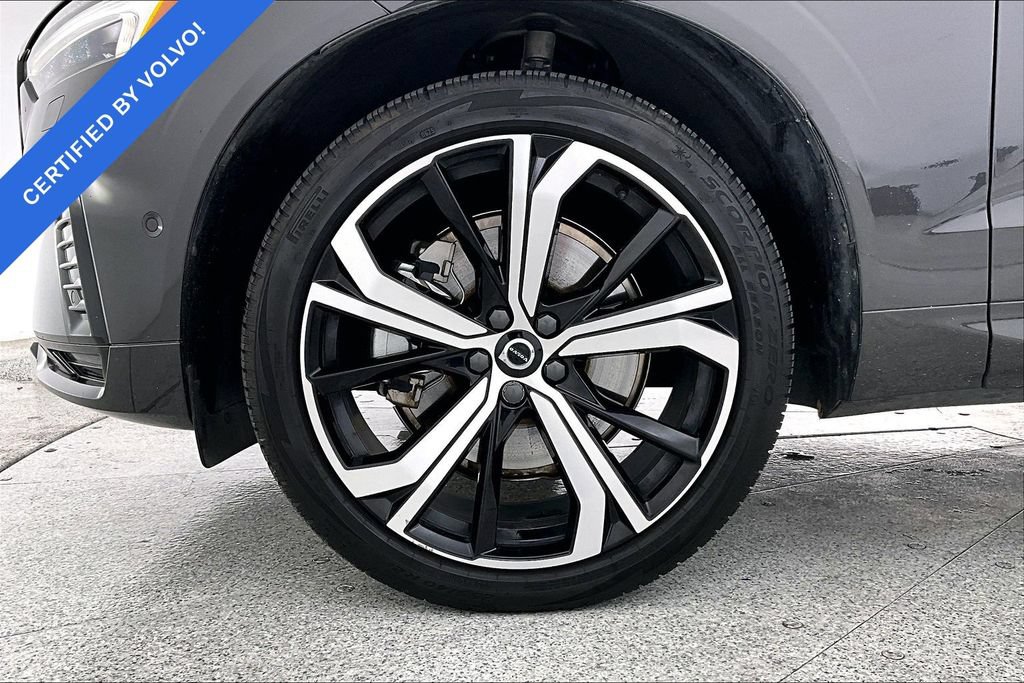 Certified 2023 Volvo XC60 T8 Ultimate w/ Climate Package AWD/4WD image 10