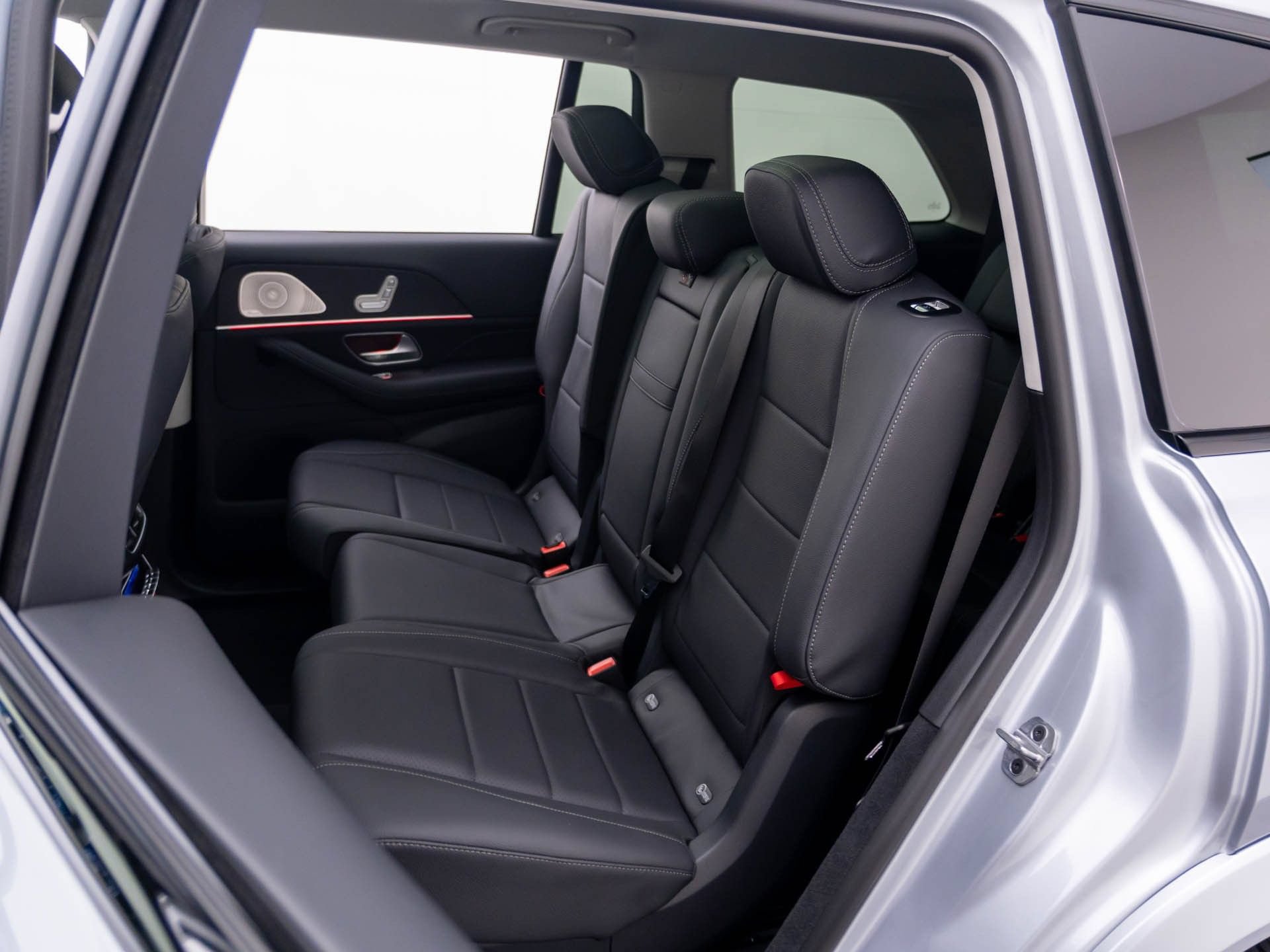 New 2026 Mercedes-Benz GLS 450 4MATIC image 19