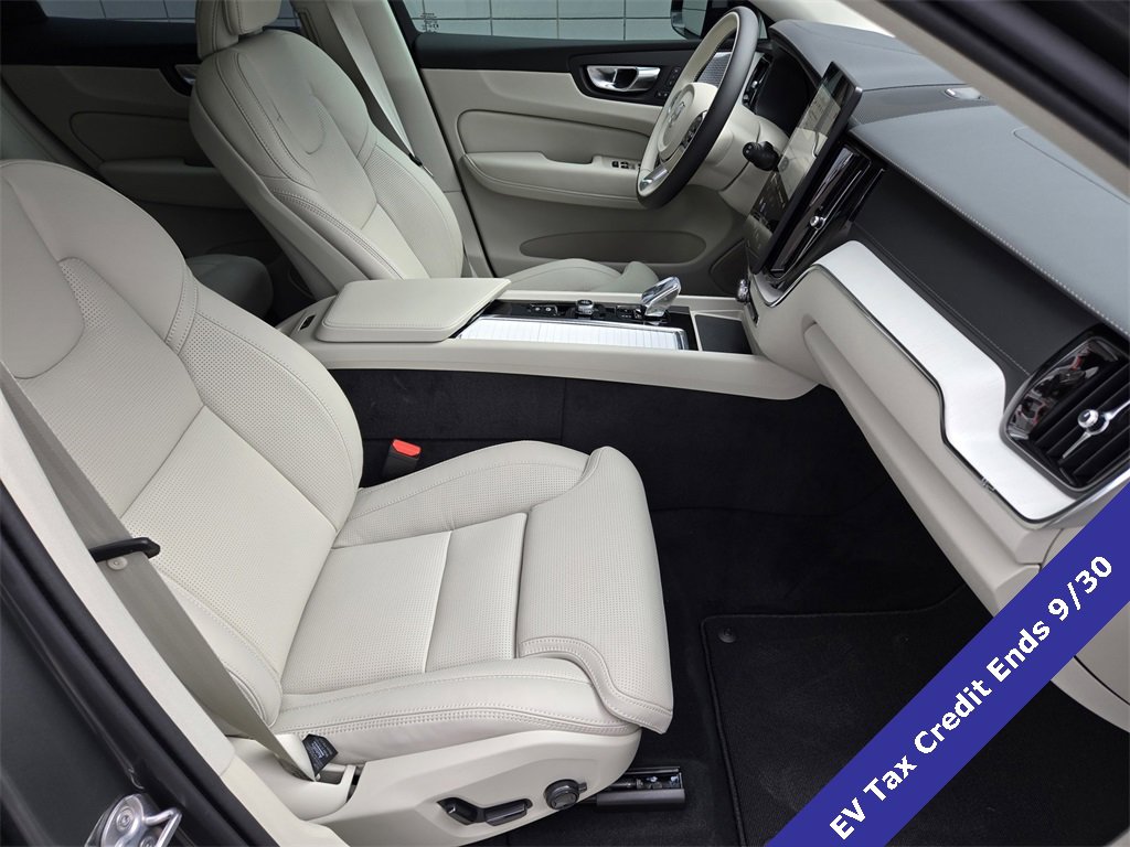 New 2026 Volvo XC60 T8 Ultra image 19