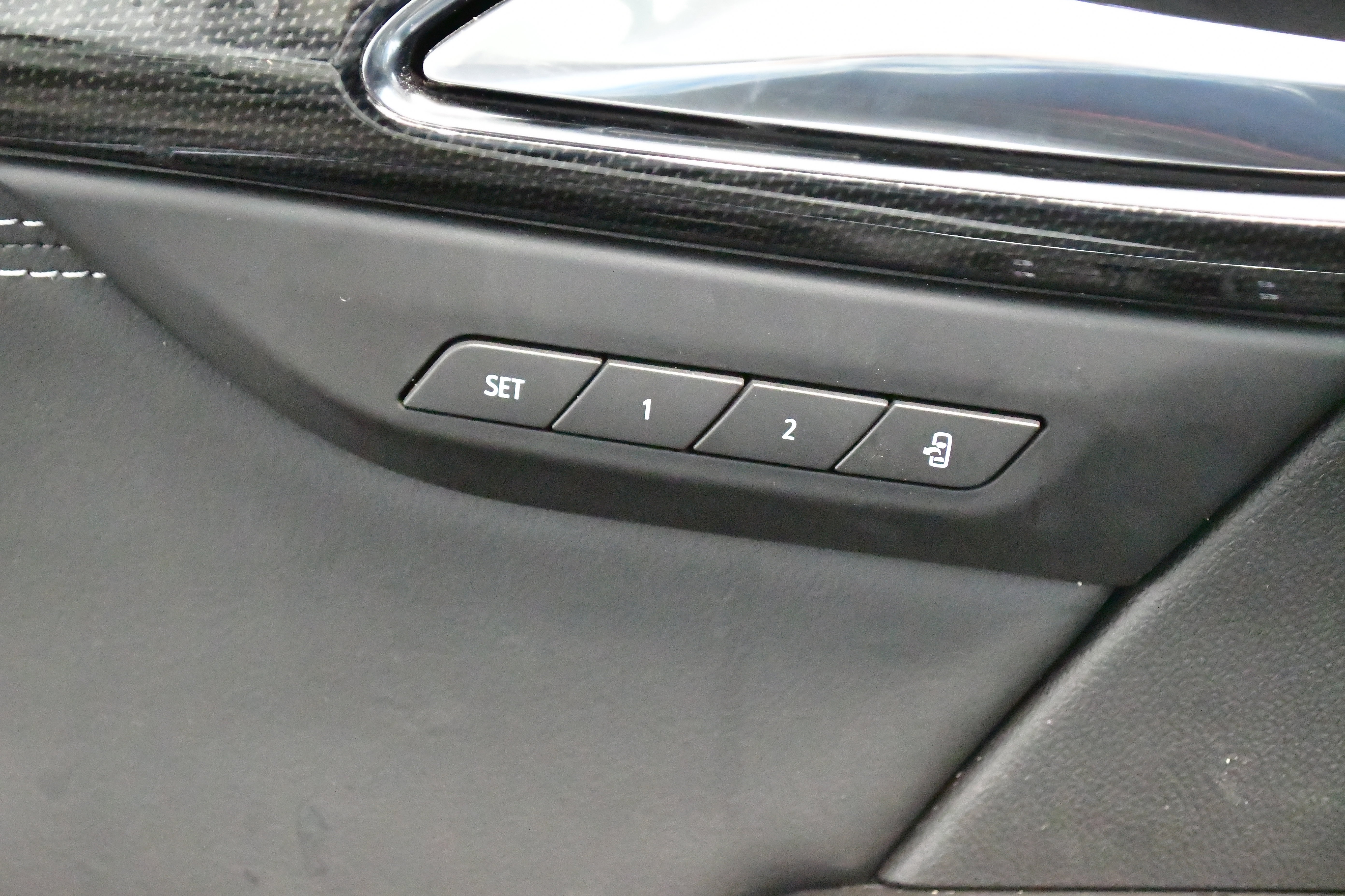 Used 2023 Buick Envision Essence w/ Sport Touring Package image 42