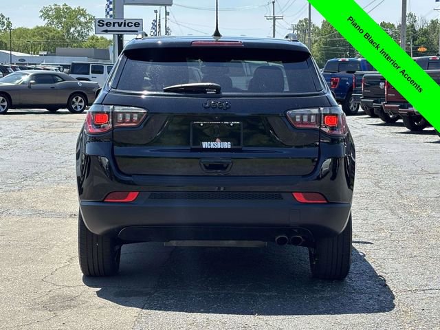Used 2022 Jeep Compass Latitude AWD/4WD image 32