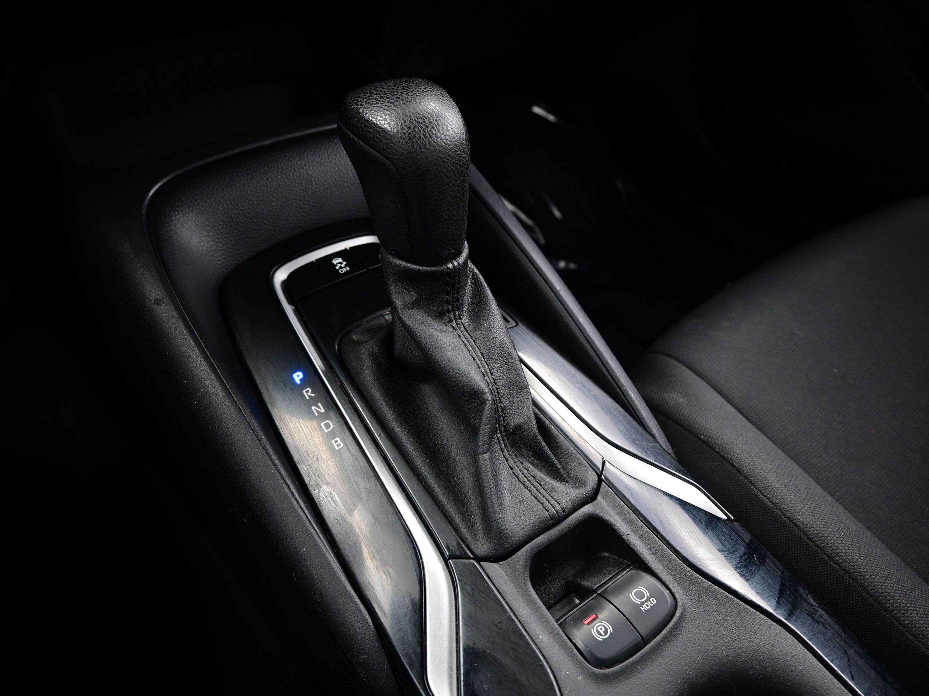 Used 2022 Toyota Corolla LE image 19