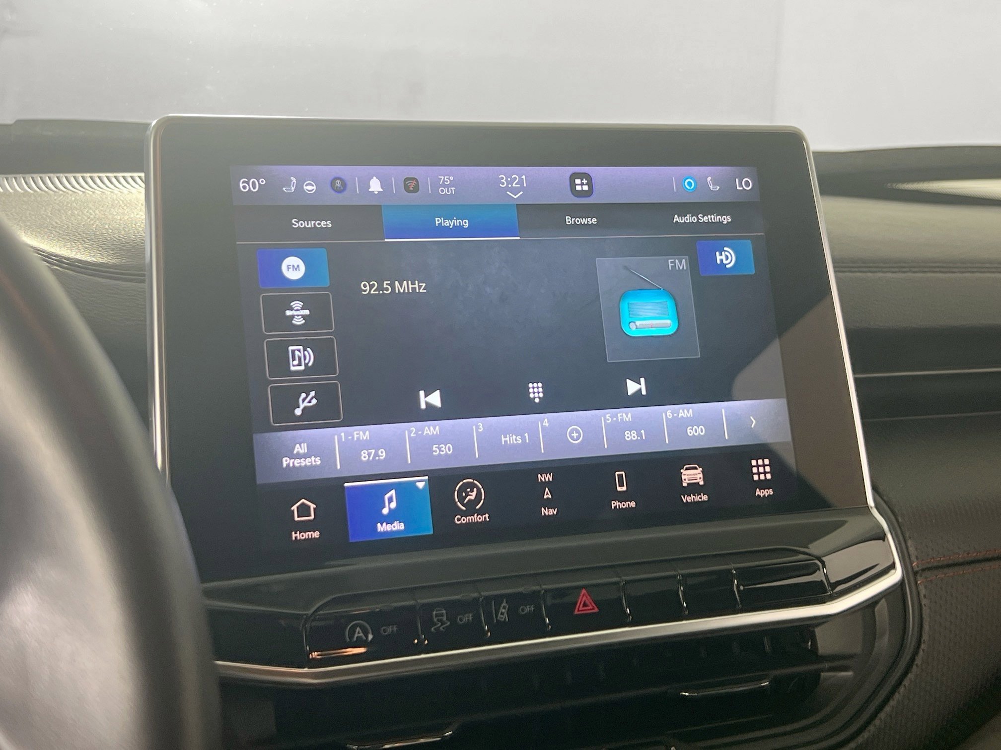 Used 2022 Jeep Compass Trailhawk w/ Trailhawk Elite Group image 15