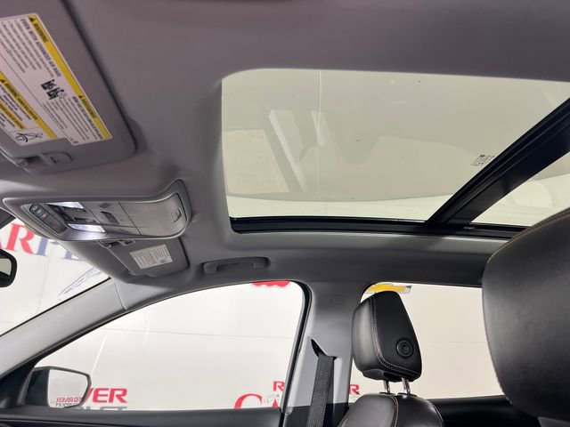 Used 2021 GMC Terrain SLT w/ Elevation Edition image 20