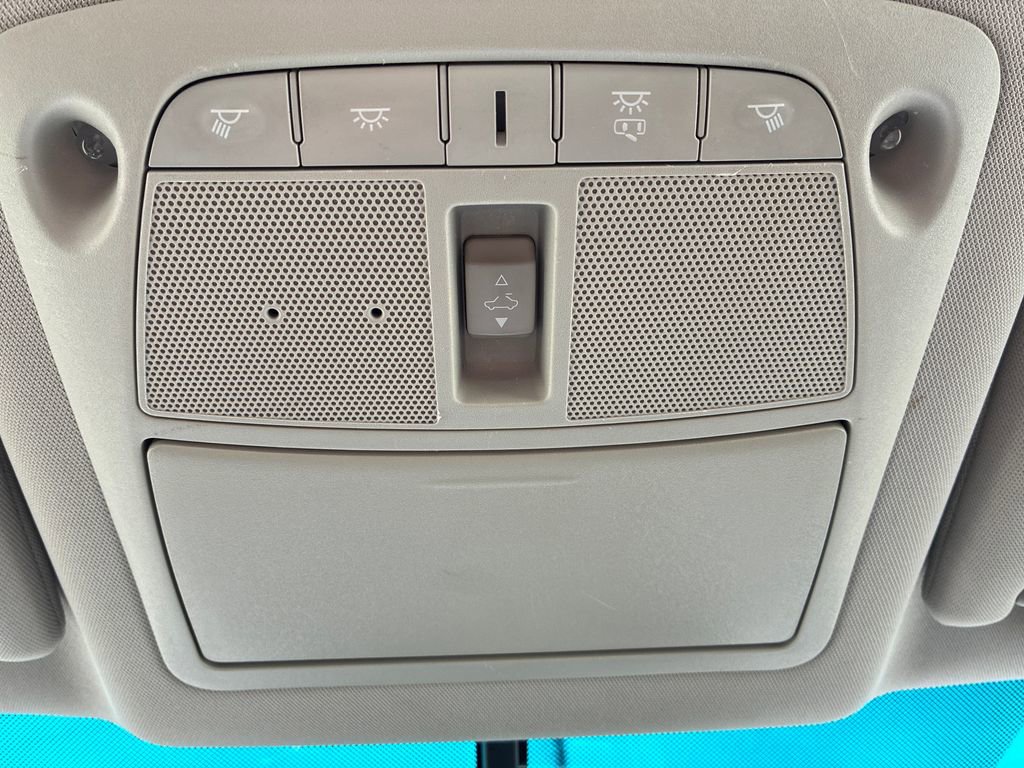 Used 2017 Nissan Altima 2.5 SL w/ Moonroof Package FWD image 28