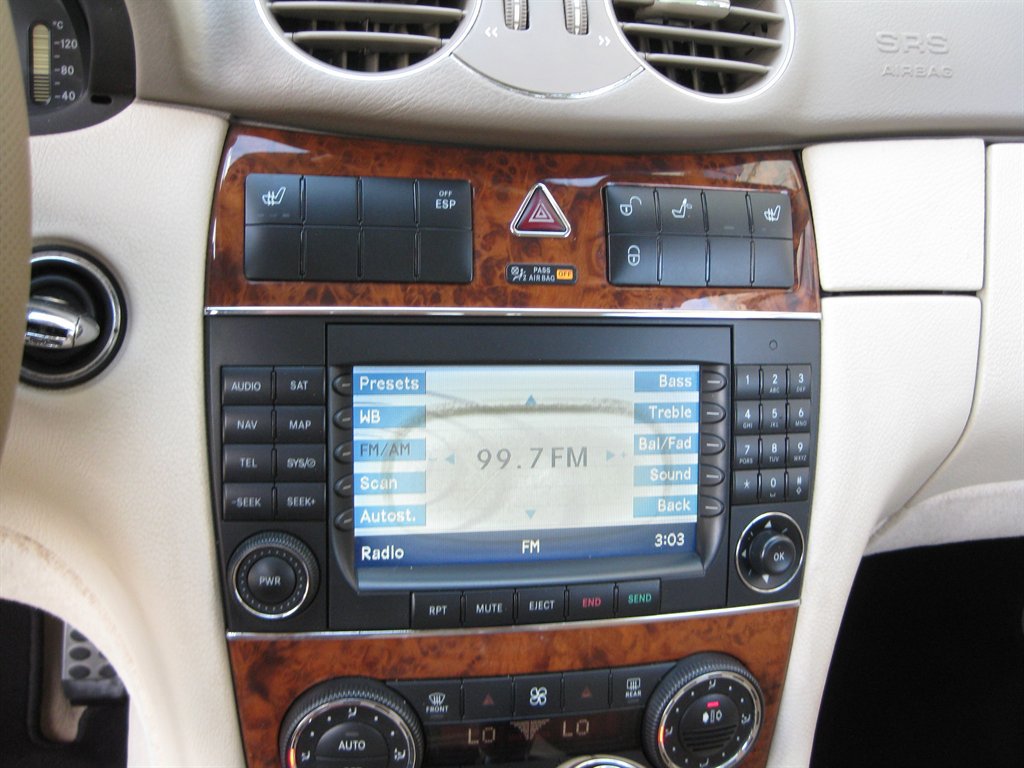 Used 2008 Mercedes-Benz CLK 350 Cabriolet image 20