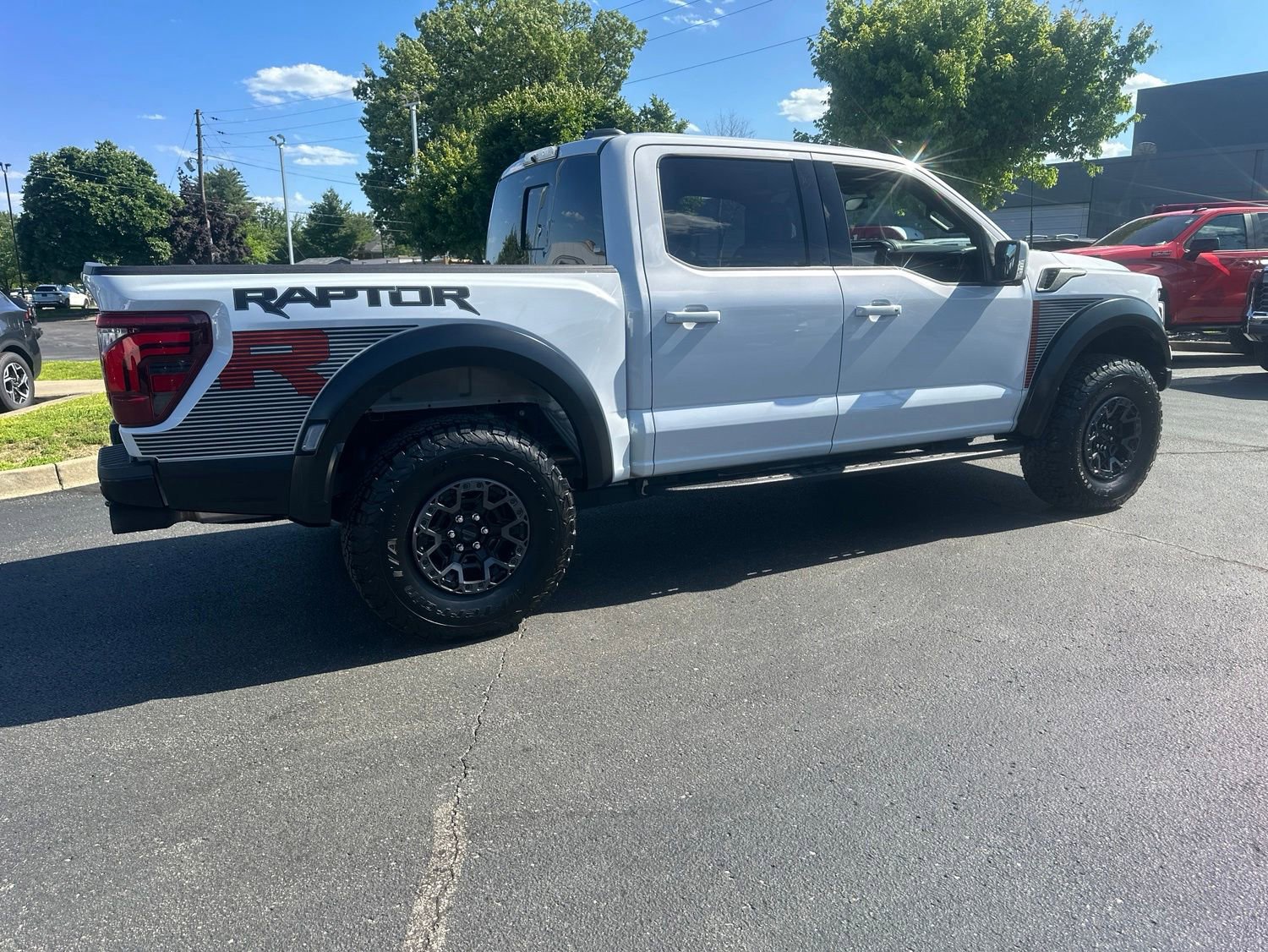 Used 2025 Ford F150 Raptor w/ Equipment Group 803A Raptor R AWD/4WD image 9